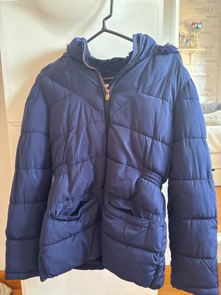 Abrigo azul marino calentito