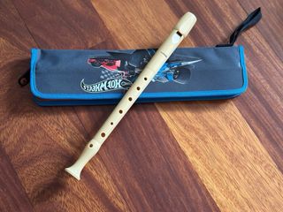 Flauta Hohner con funda Hot Wheels