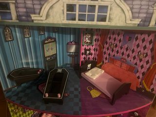 Casa Monster High Madera