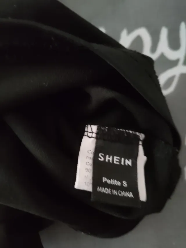 Camiseta manga larga Shein negra