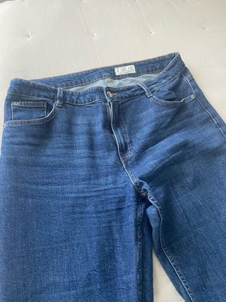 Pantalón vaquero Lefties