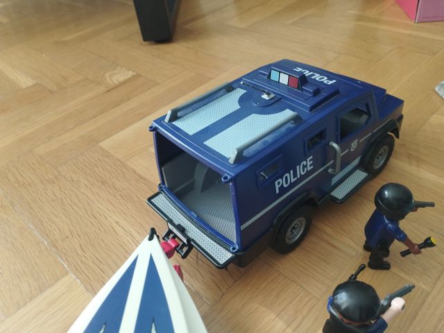 Playmobil Policía con Lancha y Coche