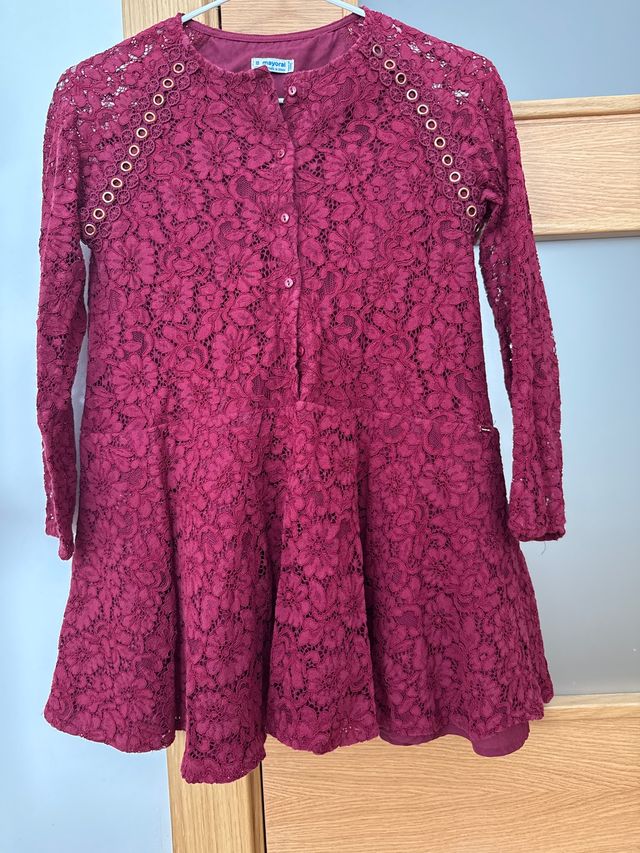 Vestido Mayoral encaje burdeos