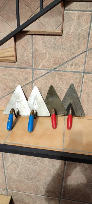 Lote 4 Paletas de albañil