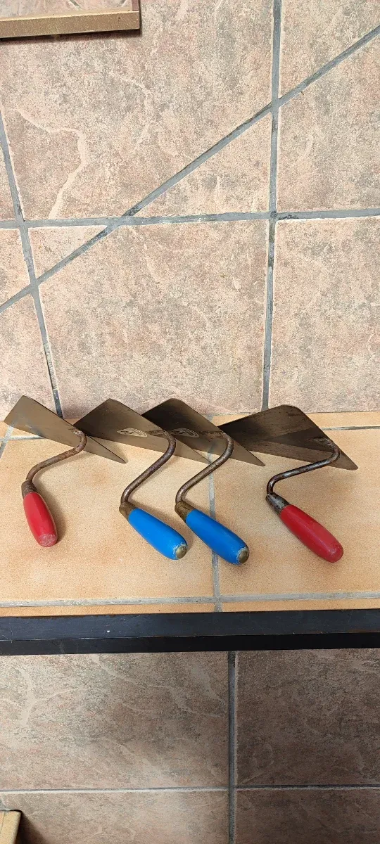 Lote 4 Paletas de albañil