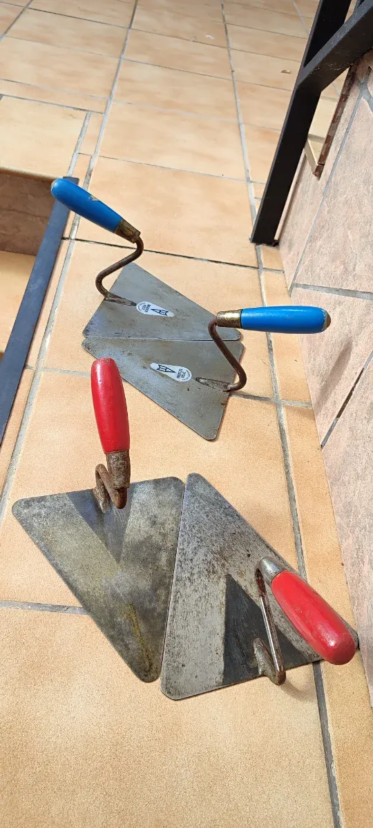 Lote 4 Paletas de albañil