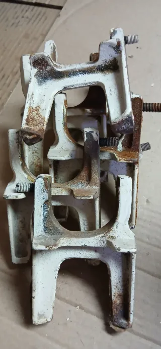 5 Pata o Pie de apoyo Radiador Roca