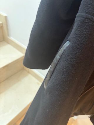 Parka negra con cuello de pelo