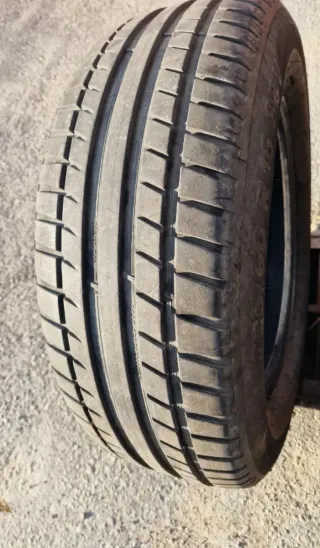 Neumáticos 225/60/16