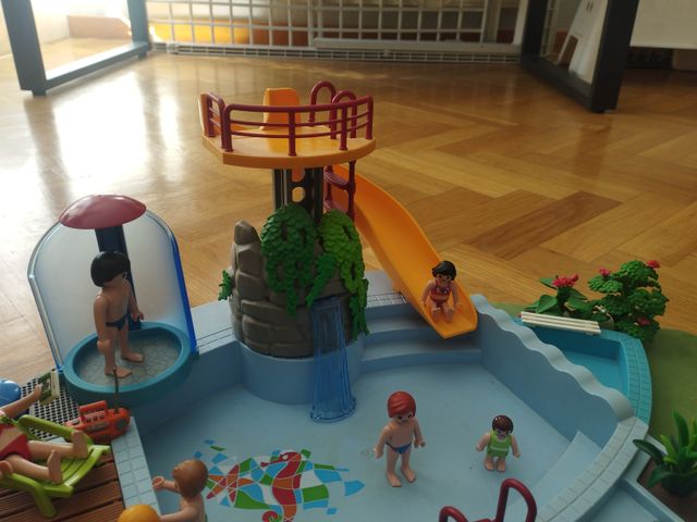 Piscina Playmobil con accesorios