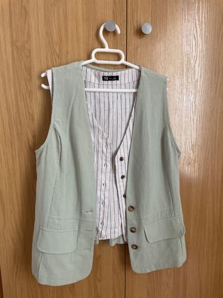 Chaleco verde y blanco