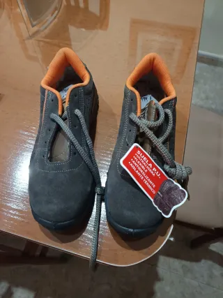 Zapatos de seguridad E-Zion grises y naranjas