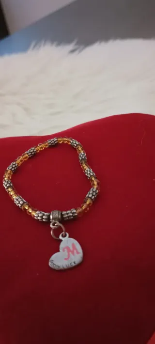 Pulsera ajustable con charm de corazón
