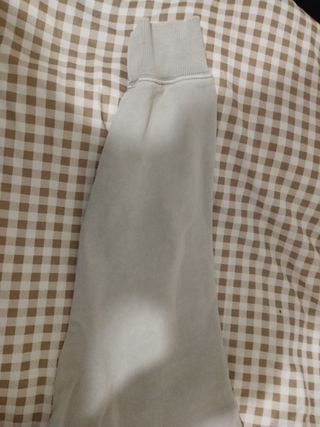 Sudadera Zara sin capucha gris