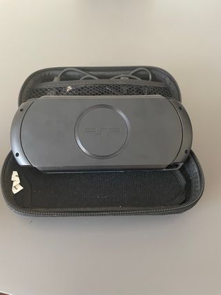 PSP E1004 + Gran Turismo