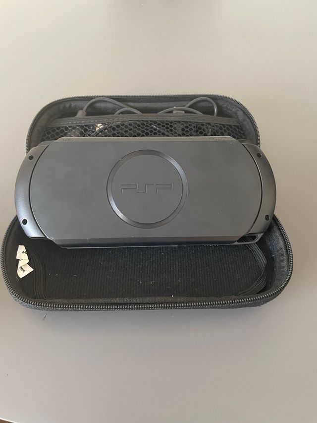 PSP E1004 + Gran Turismo