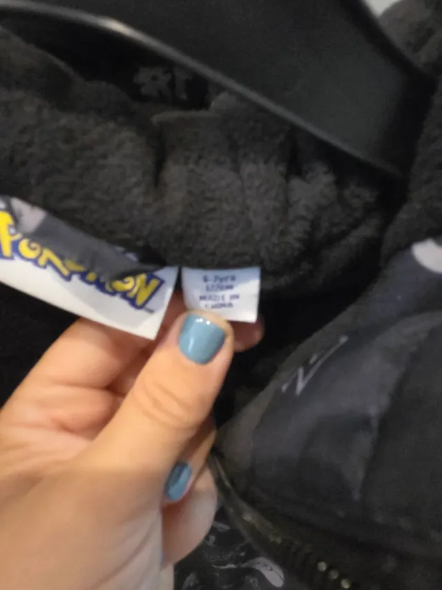 Abrigo Pokemon Pikachu Negro Talla X