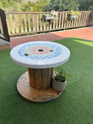 Mesa para Terraza Bobina Madera y Mosaico