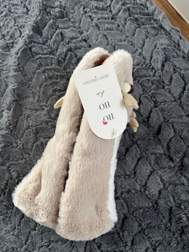 Botas calentitas camel. tipo UGG y zapatillas