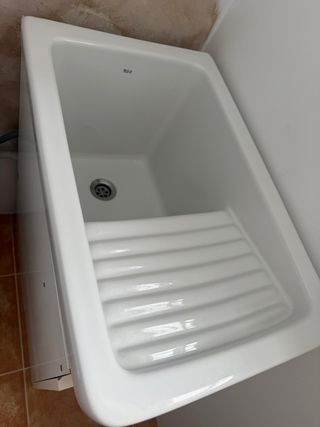 Pila de Lavar Roca Blanca