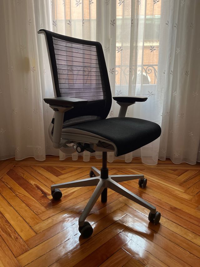 Silla de oficina premium ergonómica