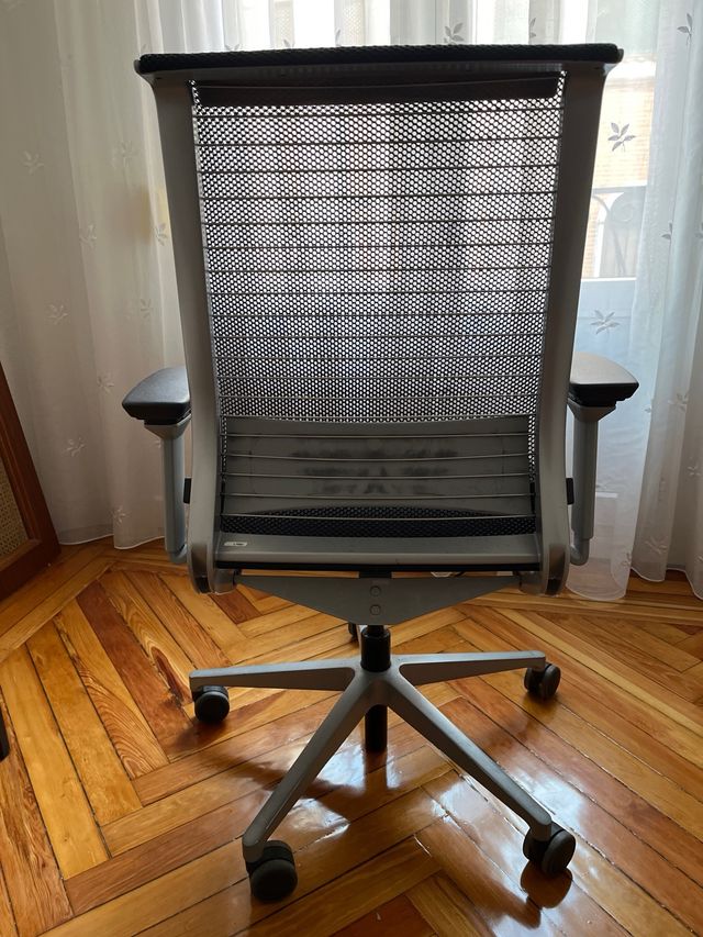 Silla de oficina premium ergonómica
