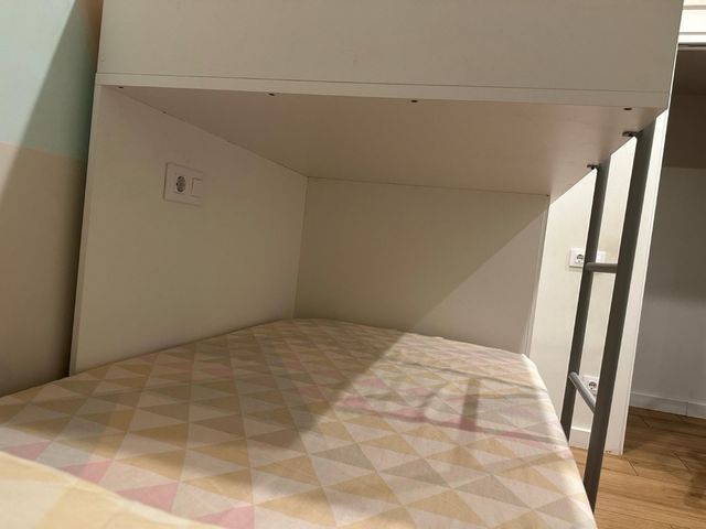 Cama tren con armario integrado