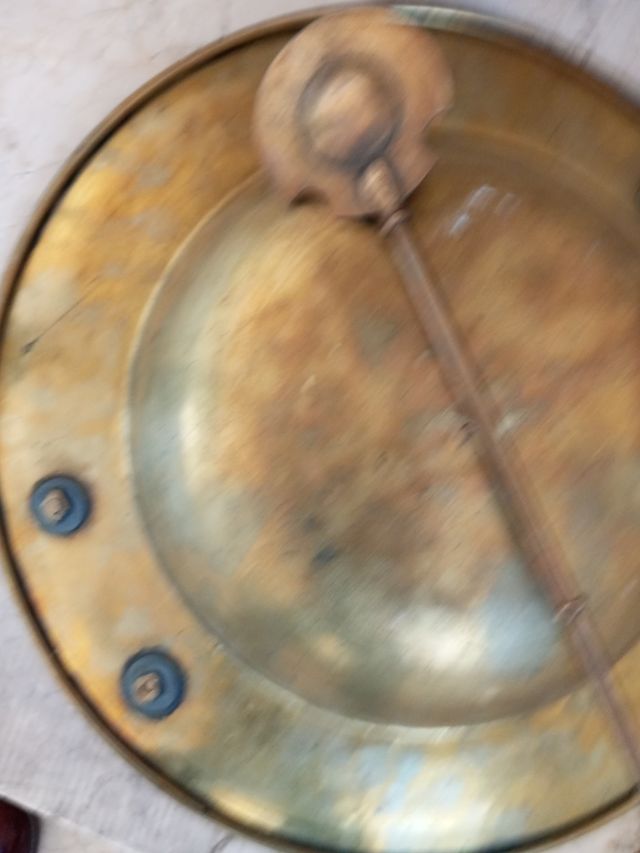 Brasero antiguo de bronce con badila