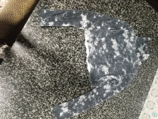 Jersey Bershka cuello alto gris/blanco T.M