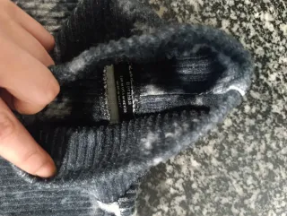 Jersey Bershka cuello alto gris/blanco T.M