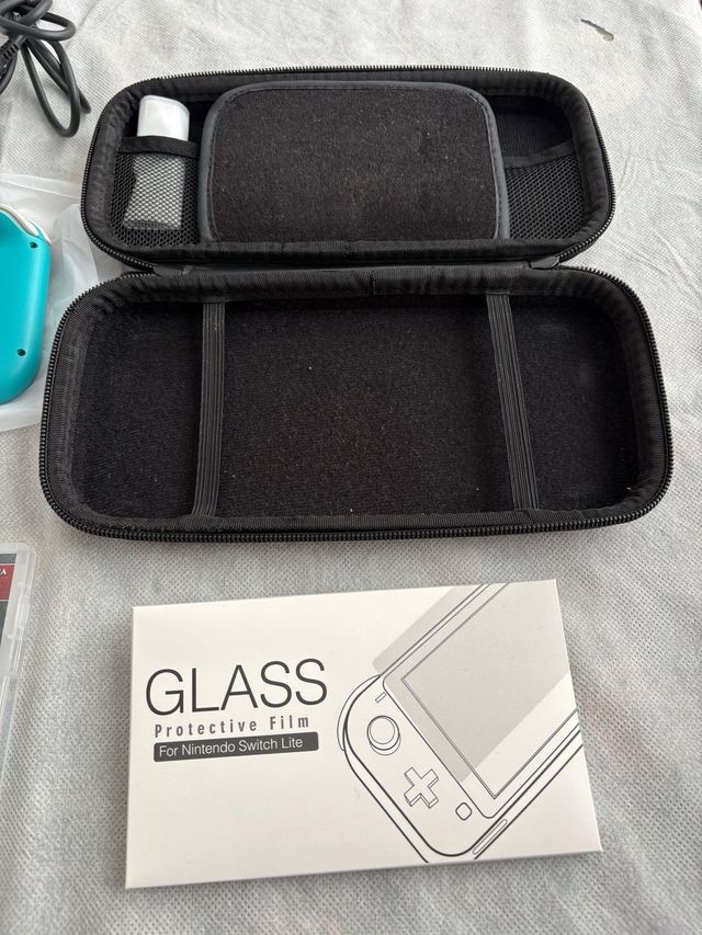Nintendo Switch Lite Turquesa + Accesorios