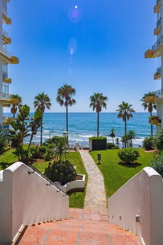 Piso en venta en Playa Bajadilla - Puertos en Marbella
