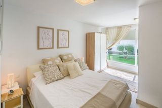 Piso en venta en Playa Bajadilla - Puertos en Marbella