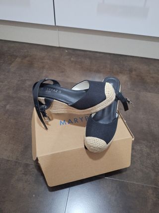 Zapatos cuñas esparto