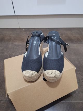 Zapatos cuñas esparto