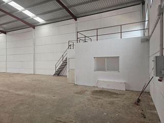 Nave industrial en venta en Marchena