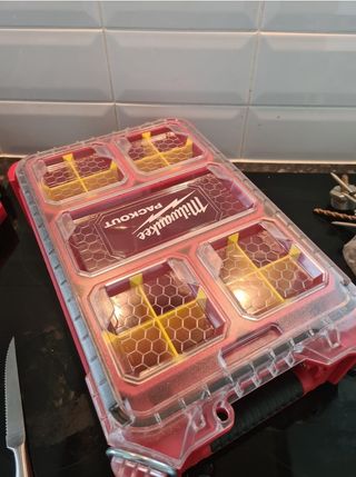 MILWAUKEE –4 Separadores de cajas Profundas