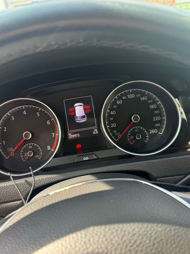 Volkswagen Golf 2013 tsi