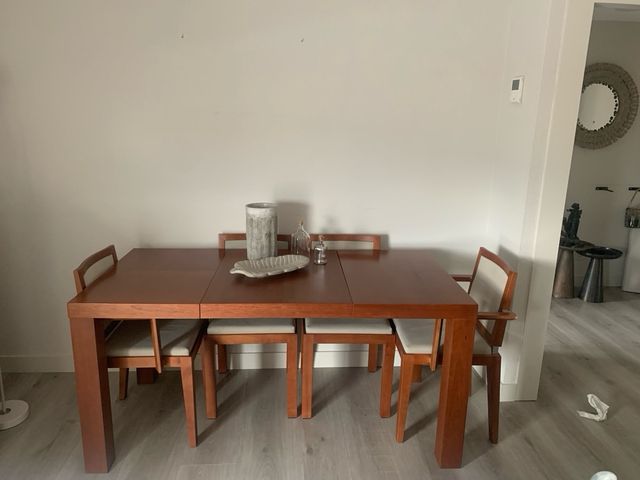 Mesa comedor extensible + 6 sillas madera maciza