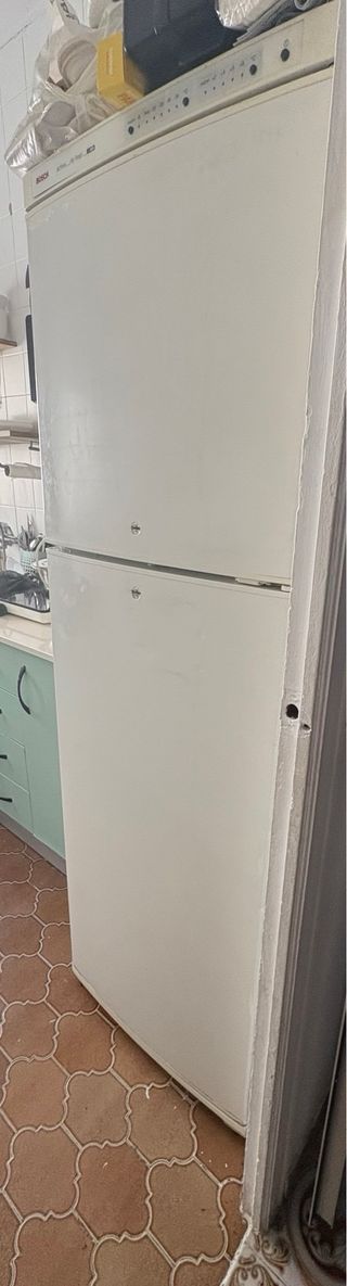 Nevera Bosch microondas y Airfryer