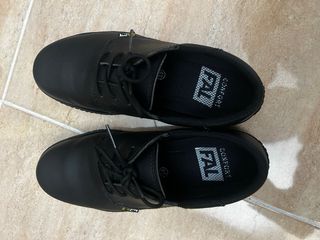 Zapatos de trabajo negros