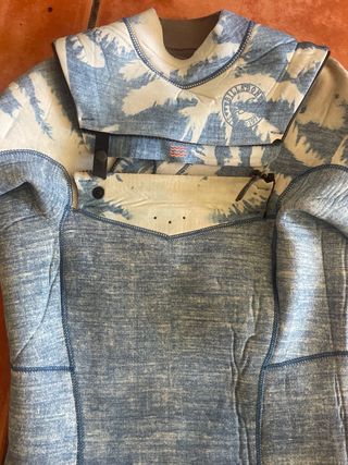 Traje surf billabong talla 8 S