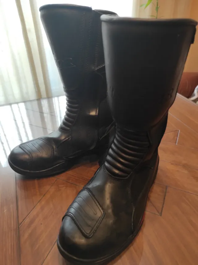 Botas de Moto Negras