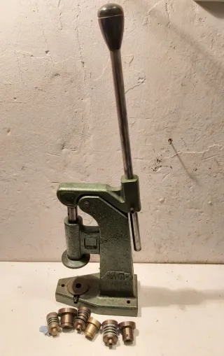 Maquina prensa ACFOR F-100 para forrar botones