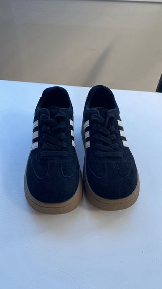 Zapatillas Adidas Negras Goma Marrón