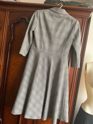 Vestido de cuadros gris y blanco