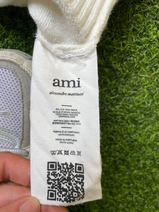 Jersey Ami Paris Blanco Corazón Rojo