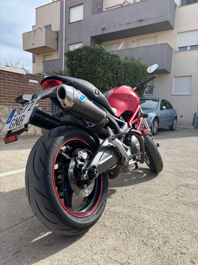 Ducati Monster 696 A2