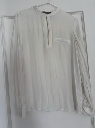 Blusa blanca fluida