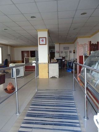 Local comercial en venta en Marchena